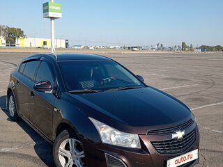 2013 Chevrolet Cruze I Рестайлинг, коричневый, 800000 рублей, вид 3