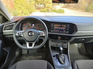 2018 Volkswagen Jetta 8-speed VII, серебристый, 1950000 рублей, вид 5