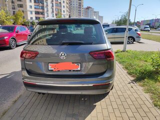 2018 Volkswagen Tiguan II, серый, 2562306 рублей, вид 4
