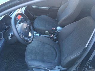 2012 Kia Rio 4-speed III, чёрный, 850000 рублей, вид 5
