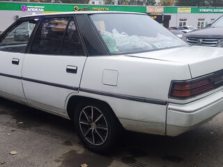 1987 Mitsubishi Galant V, белый, 149000 рублей, вид 3