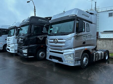 2024 FAW J7, чёрный, 8900000 рублей, вид 1