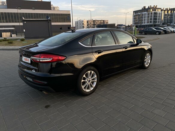 2020 Ford Fusion (North America) II Рестайлинг, чёрный, 1650000 рублей - вид 9
