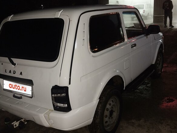 2012 Lada (ВАЗ) 2121 (4x4) I Рестайлинг, белый, 430000 рублей - вид 1