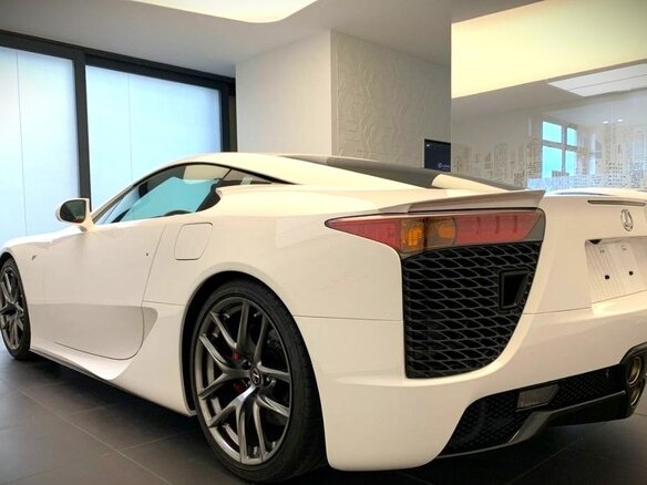 2012 Lexus LFA, белый - вид 2