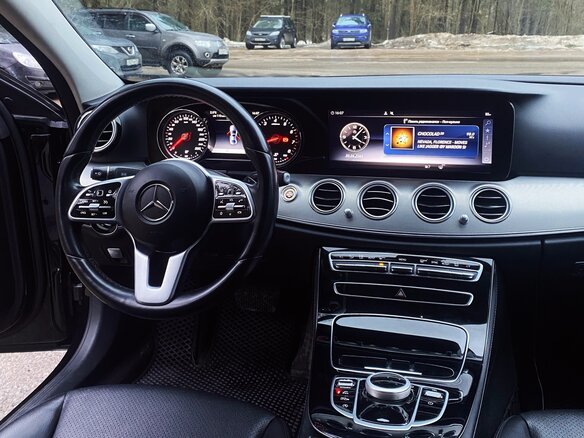 2018 Mercedes-Benz E-Класс 200 V (W213, S213, C238), чёрный, 2050000 рублей - вид 4