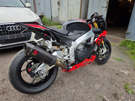 2019 Aprilia Tuono V4, красный, 1149000 рублей, вид 2