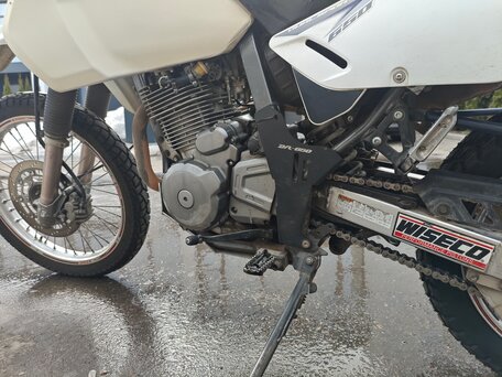 2011 Suzuki DR 650 SE, белый, 650000 рублей, вид 5