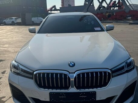 2022 BMW 5 серии 530i VII (G30/G31/G38) Рестайлинг, белый, 5400000 рублей, вид 2