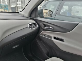 2018 Chevrolet Equinox III, серый, 1794975 рублей, вид 1