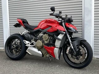 2020 Ducati Streetfighter V4, красный, 1458325 рублей, вид 3