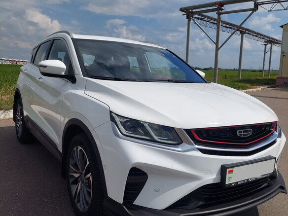 2021 Geely Coolray I, белый, 1730000 рублей - вид 2