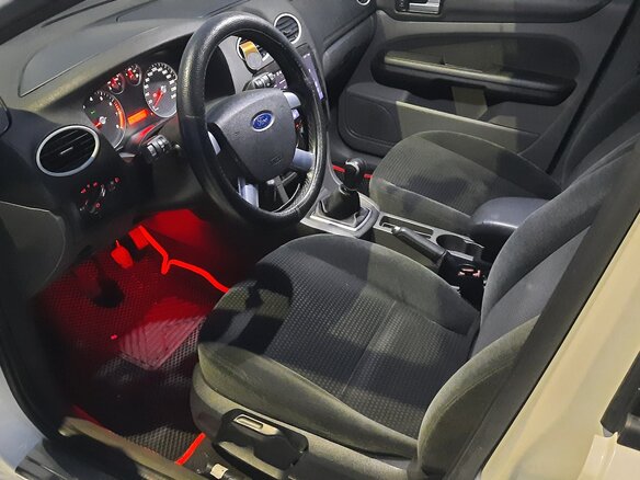 2008 Ford Focus II, белый, 500000 рублей - вид 4