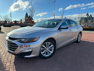 2019 Chevrolet Malibu IX Рестайлинг, серебристый, 1250000 рублей, вид 1
