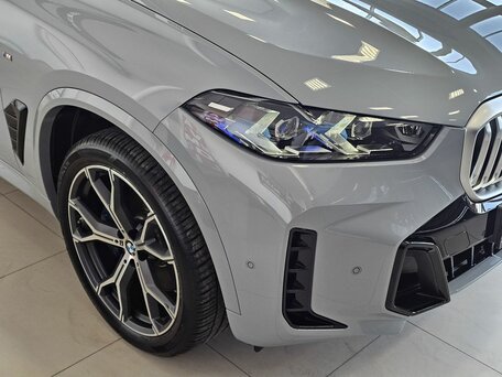 2025 BMW X5 40i IV (G05/G18) Рестайлинг, серый, 14299000 рублей, вид 5