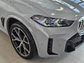 2025 BMW X5 40i IV (G05/G18) Рестайлинг, серый - вид 4