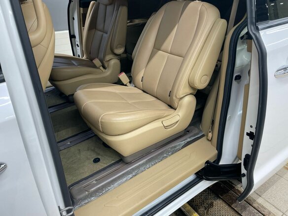 2019 Kia Carnival III, белый, 3090000 рублей - вид 7