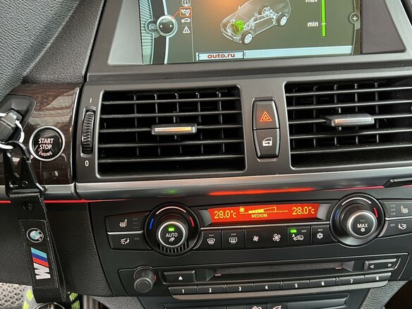 2014 BMW X6 35i I (E71) Рестайлинг, чёрный, 2650000 рублей - вид 13