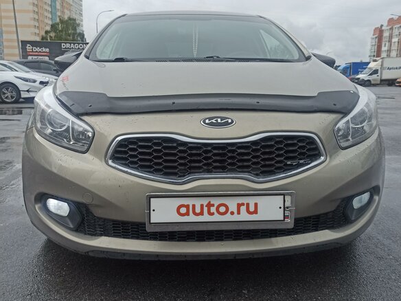 2013 Kia Ceed II, серебристый, 1300000 рублей - вид 3