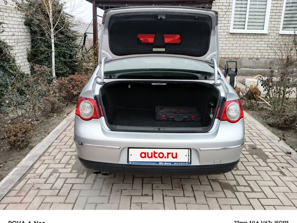 2005 Volkswagen Passat B6, серебристый, 600000 рублей - вид 6