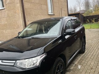 2013 Mitsubishi Outlander III, чёрный, 1400000 рублей, вид 1