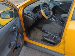 2016 Ford Focus III Рестайлинг, жёлтый, 775000 рублей, вид 5