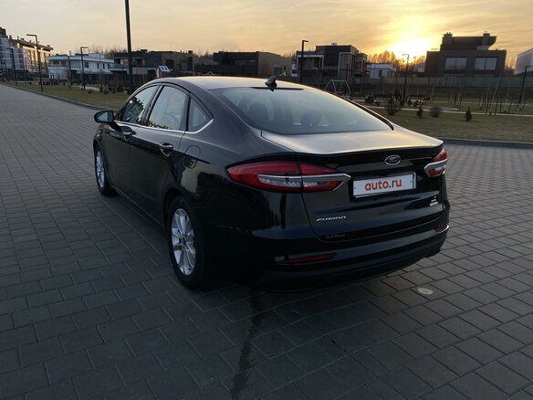 2020 Ford Fusion (North America) II Рестайлинг, чёрный, 1650000 рублей - вид 11