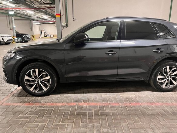2021 Audi Q5 45 TFSI II (FY) Рестайлинг, серый, 4900000 рублей - вид 14