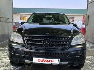 2005 Mercedes-Benz M-Класс 350 II (W164), чёрный, 1400000 рублей, вид 3