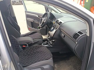 2007 Volkswagen Touran I Рестайлинг, серебристый, 900000 рублей, вид 2