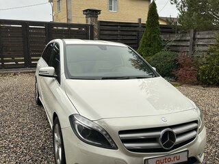 2014 Mercedes-Benz B-Класс 180 II (W246), белый, 1550000 рублей, вид 3