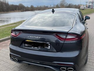 2019 Kia Stinger I, чёрный, 2161365 рублей, вид 3