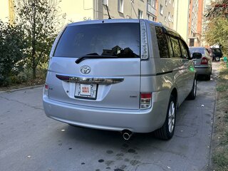 2012 Toyota ISis I Рестайлинг, серебристый, 1130000 рублей, вид 5