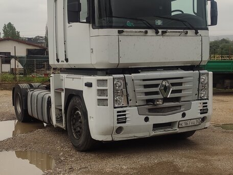 2006 Renault Magnum, белый, 1750000 рублей, вид 2