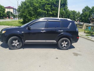 2008 Mitsubishi Outlander II, чёрный, 950000 рублей, вид 4