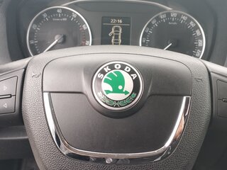 2009 Skoda Octavia II (A5) Рестайлинг, белый, 750000 рублей, вид 5