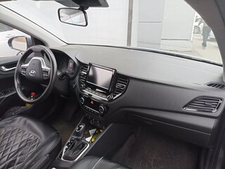 2021 Hyundai Solaris II Рестайлинг, серый, 1470000 рублей, вид 2