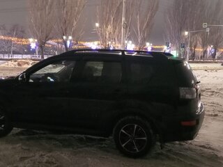 2010 Mitsubishi Outlander II Рестайлинг, чёрный, 1400000 рублей, вид 4