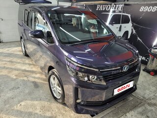 2015 Toyota Voxy III (R80), фиолетовый, 1960000 рублей, вид 4