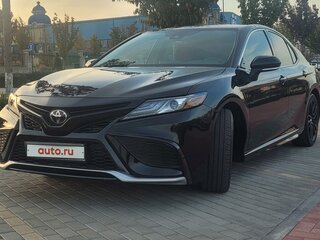 2021 Toyota Camry US Market VIII (XV70) Рестайлинг, чёрный, 3150000 рублей, вид 1