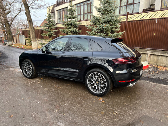 2015 Porsche Macan S Diesel I, чёрный, 3500000 рублей - вид 1