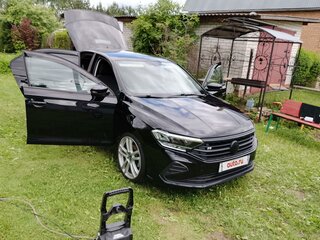 2020 Volkswagen Polo VI, чёрный, 2000000 рублей, вид 3