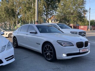 2011 BMW 7 серии Long 750Li xDrive V (F01/F02/F04), белый, 1850000 рублей, вид 4
