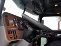 2008 Peterbilt 386, синий, 4200000 рублей - вид 9