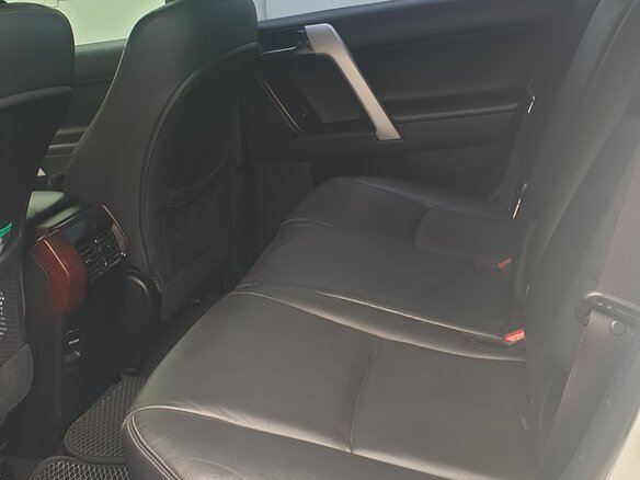 2015 Toyota Land Cruiser Prado 150 Series Рестайлинг 1, белый, 3500000 рублей - вид 12
