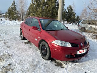 2006 Renault Megane II Рестайлинг, красный, 300000 рублей, вид 4