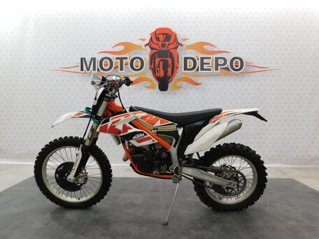 2016 KTM Freeride 250, оранжевый, 439000 рублей, вид 2