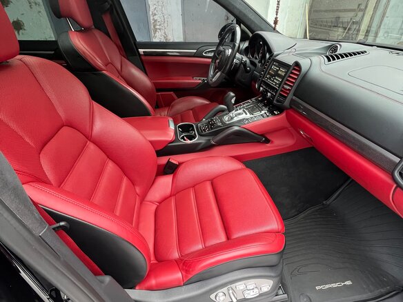 2016 Porsche Cayenne Turbo S II Рестайлинг (958), чёрный, 5900000 рублей - вид 15