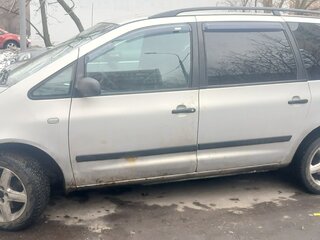 2002 Volkswagen Sharan I Рестайлинг, серебристый, 375000 рублей, вид 4