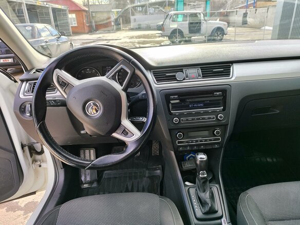 2014 Skoda Rapid I, белый, 780000 рублей - вид 6